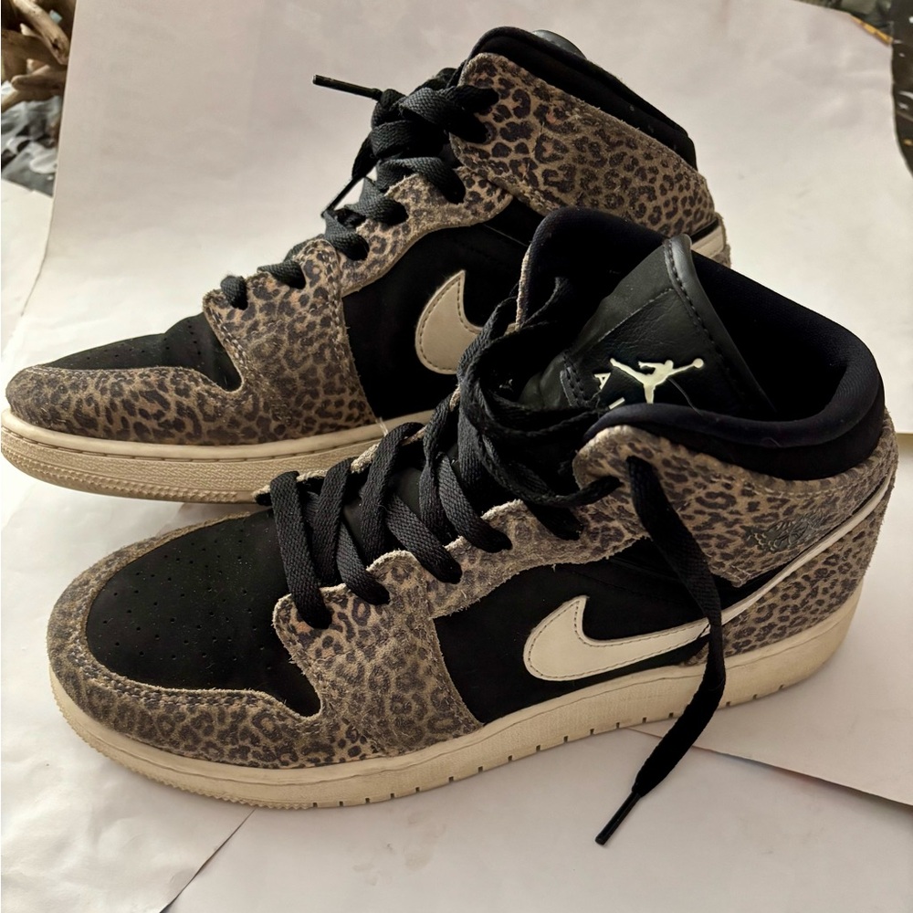 Nike Jordan Cheetah High Top Sneakers EXCELLENT